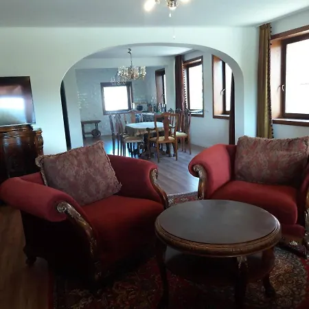 Goliat Apartment *